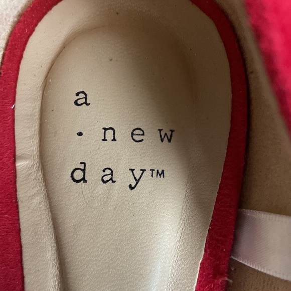 Size 7 Red flats - worn a couple of hours. Excellent condition - no stains. - Picture 3 of 4